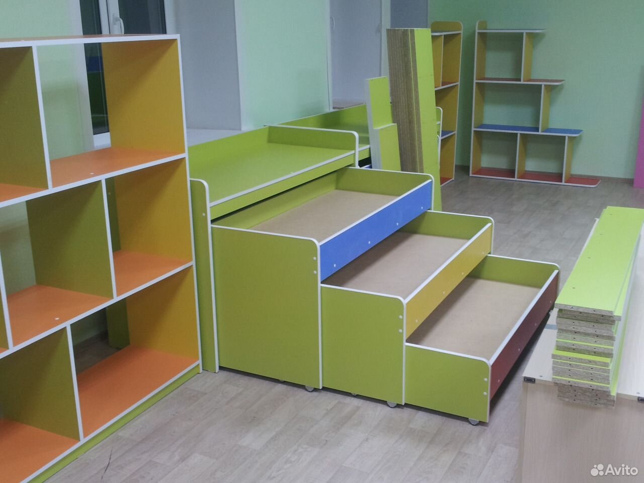 Мебель лдсп на заказ. Мебель с цветной кромкой. Мебель из ЛДСП. Корпусная мебель для детского сада. Мебель из ЛДСП В детский сад.