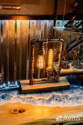 Винтажный светильник с подставкой