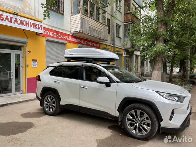 Автобокс на крышу Toyota RAV 4 (белый глянец)