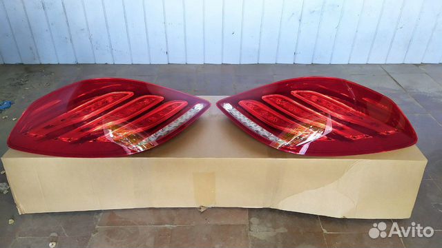 Фонарь задний правый Mercedes w222