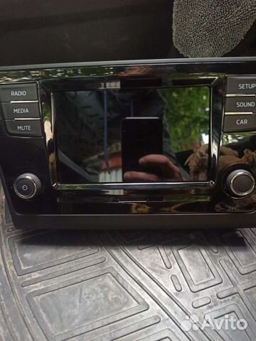 Штатная магнитола skoda rapid swing