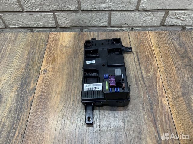 Kia Mohave Блок предохранителей задний