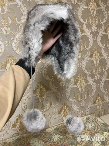 Шапка с помпоном из кролика