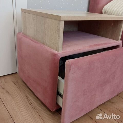 Новая мягкая прикроватная тумба