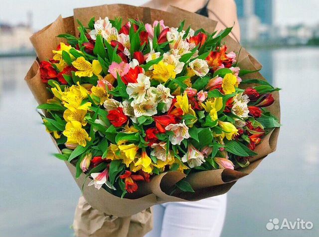 Букеты из альстромерий