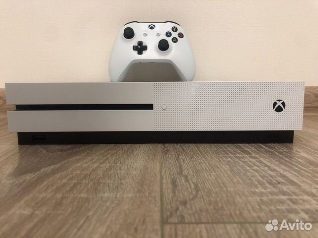Xbox One s 1tb с играми
