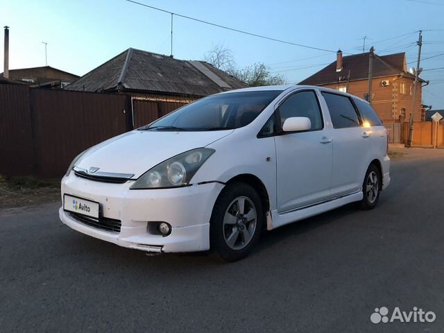 Toyota Wish 1.8 AT, 2005, 300 000 км