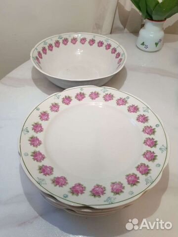 Набор столовой посуды тарелки и салатник Дулево