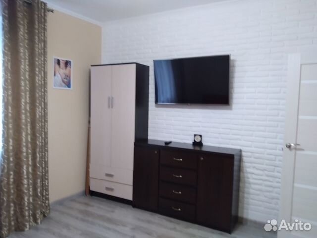 

1-к. квартира, 38 м², 1/4 эт.