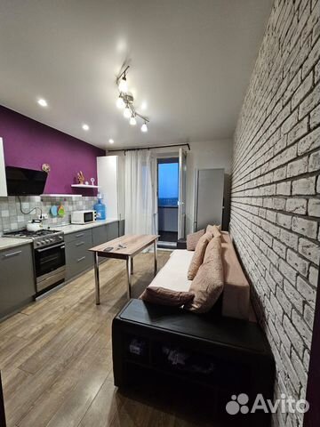 

1-к. квартира, 54 м², 9/10 эт.