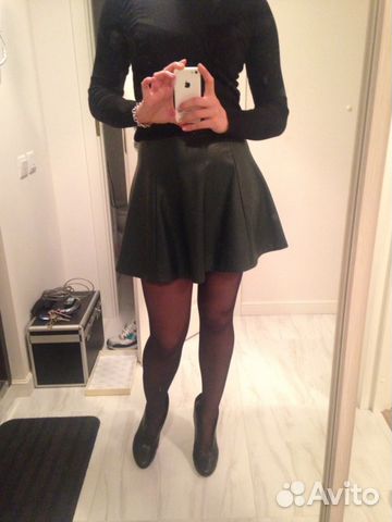 Юбка Stradivarius из эко-кожи изумрудного цвета Юбка Stradivarius из эко-кожи изумрудного цвета