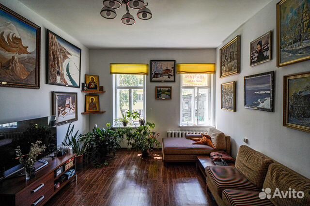 

3-к. квартира, 100 м², 2/2 эт.