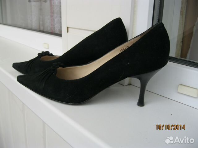 Две пары кожаных туфель ф. Две пары кожаных туфель ф.