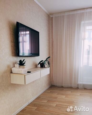 

2-к. квартира, 55 м², 4/10 эт.