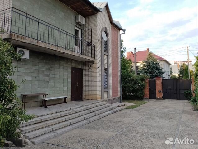 

4-к. дом, 250 м²