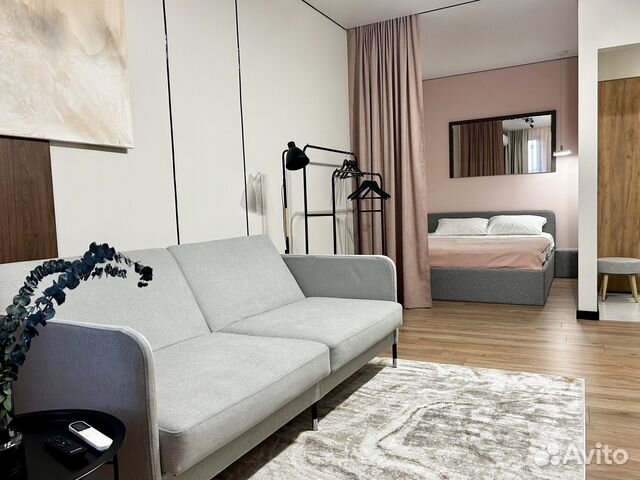 

1-к. квартира, 43 м², 3/18 эт.