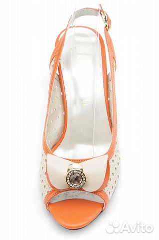 Босоножки новые