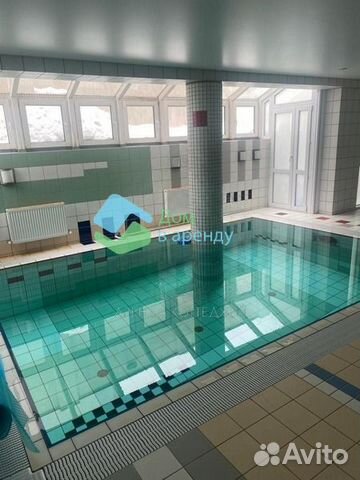 

Коттедж 360 м² на участке 8 сот.