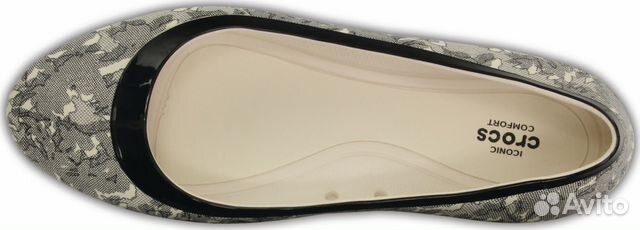 Новые балетки Crocs Lina Shiny Flat, W35 Новые балетки Crocs Lina Shiny Flat, W35