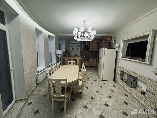 

5-к. дом, 200 м²