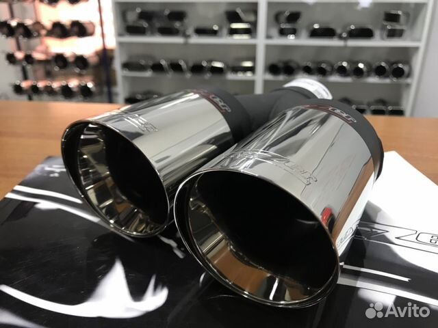 Насадка на глушитель Buzzer ZZ 2x71L (левая) Насадка на глушитель Buzzer ZZ 2x71L (левая)