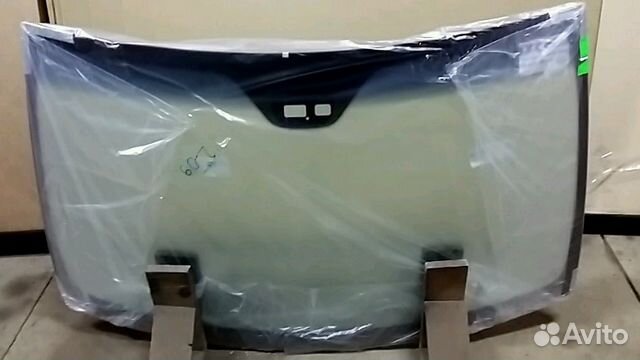 Стекло лобовое Mercedes Benz W203 2000-2006 Стекло лобовое Mercedes Benz W203 2000-2006