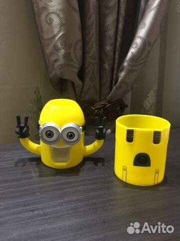 Держатель для зубных щёток Minion Wash Kit