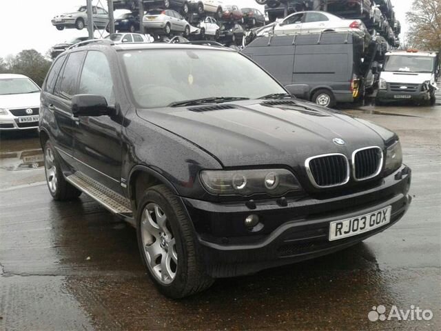 В разборе BMW X5 E53 2003