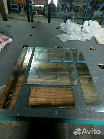 Изготовление изделий из стекла и зеркал под заказ