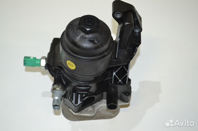 Корпус масленого фильтра на Тигуан 2 Корпус масленого фильтра на Тигуан 2