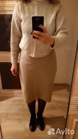 Продам бежевую юбку (натур. шерсть), на подкладе
