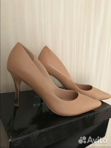 Нюдовые кожаные туфли Guess by marciano, новые