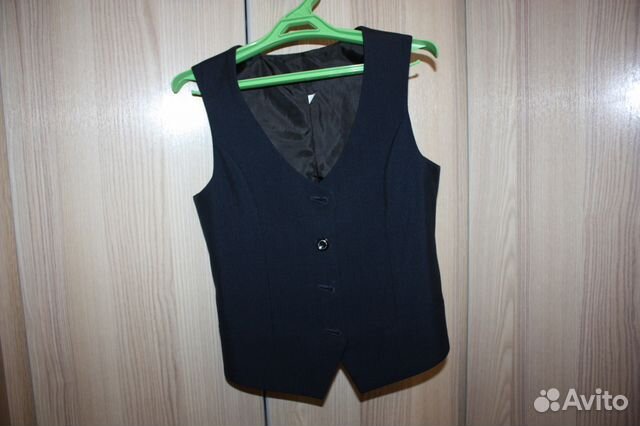 Жилетка для школы 128 размера Жилетка для школы 128 размера
