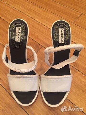 Босоножки Balenciaga, 37,5 Босоножки Balenciaga, 37,5