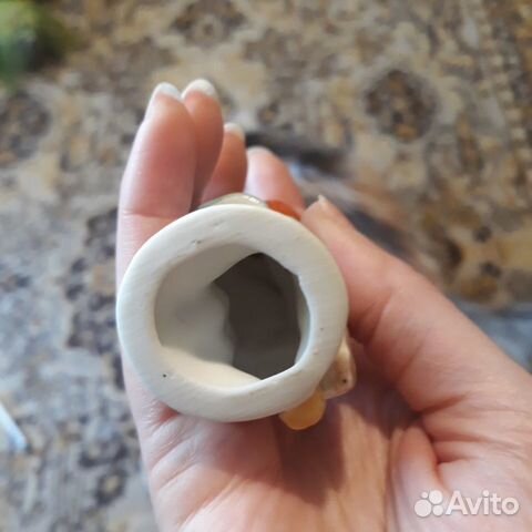 Школьница с портфелем статуэтка