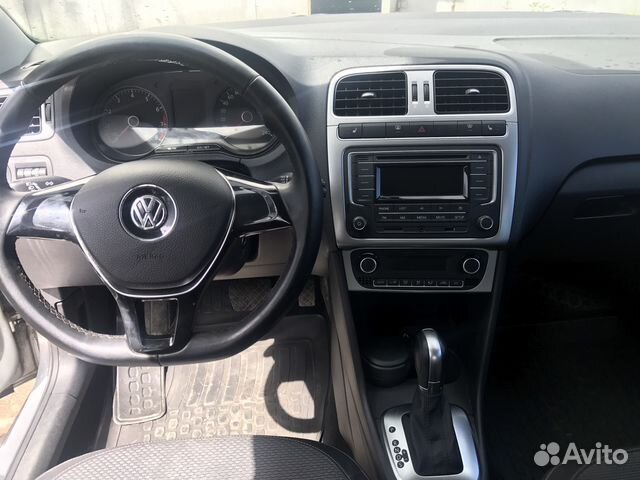 Volkswagen Polo 1.6 AT, 2016, битый, 71 850 км