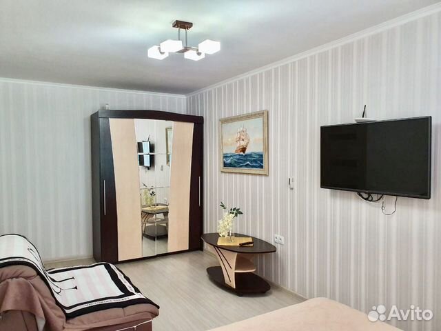 1-к квартира, 37 м², 1/4 эт.