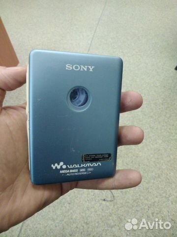 Кассетный плеер Sony Walkman WM-EX527