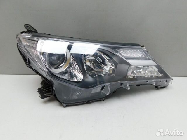 Фара правая Toyota RAV 4 72537