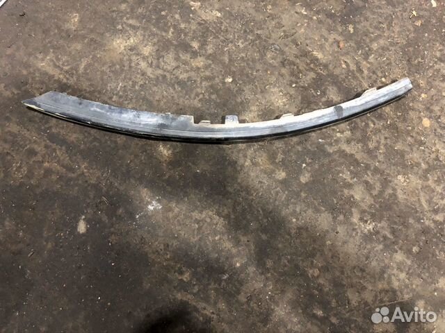 Молдинг переднего бампера Audi A6 C6 4F0807489