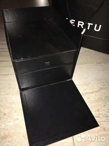 Телефон Vertu constellation T black neon blue