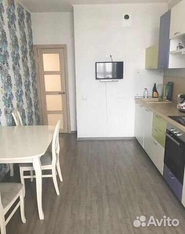 1-к квартира, 42 м², 10/17 эт. 1-к квартира, 42 м², 10/17 эт.