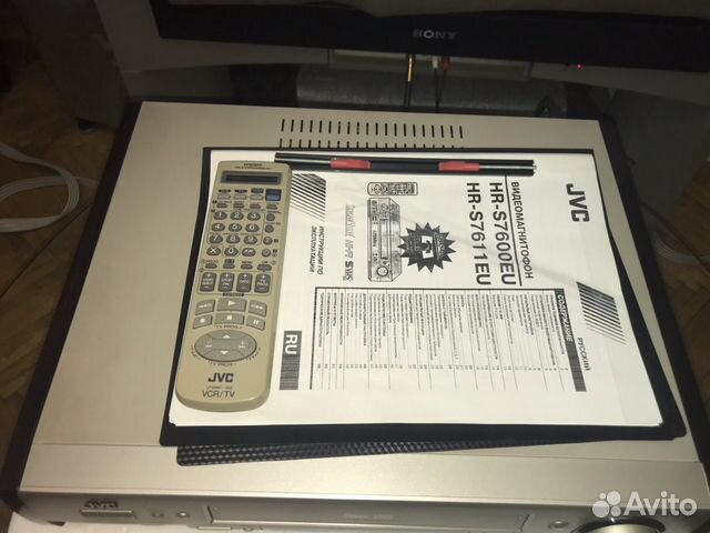 Видеомагнитофон JVC-HDR7600EU S/VHS T.B.C Видеомагнитофон JVC-HDR7600EU S/VHS T.B.C
