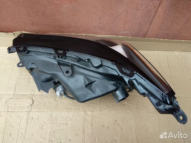 Фара Lexus NX 300H правая 3 линзы LED оригинал