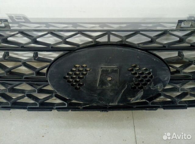 Решетка радиатора LADA Vesta 1 поколение седан Решетка радиатора LADA Vesta 1 поколение седан