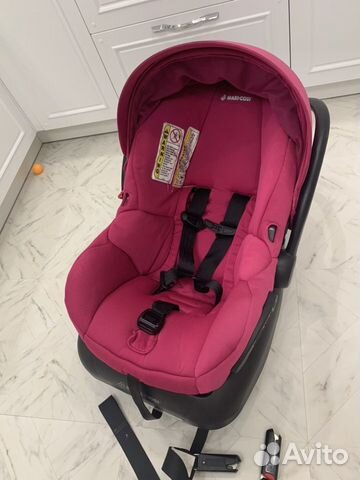 Автолюлька Maxi Cosi с базой izofix Автолюлька Maxi Cosi с базой izofix
