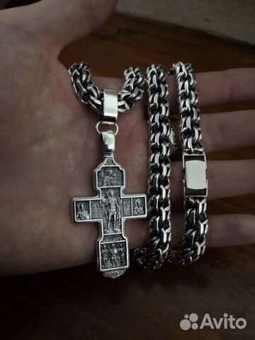 Серебряная цепь и крест Серебряная цепь и крест
