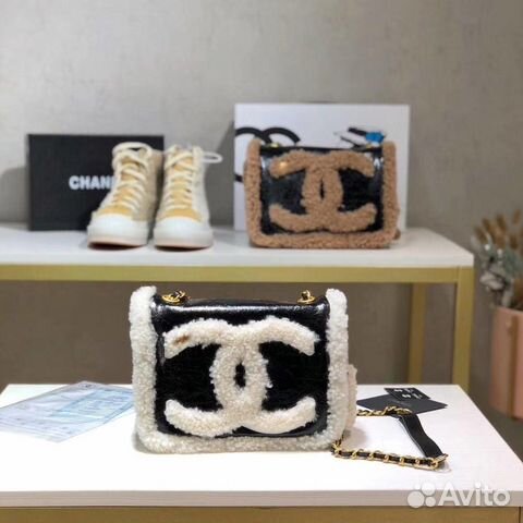 Сумка женская кожа с мехом через плечо Chanel Сумка женская кожа с мехом через плечо Chanel
