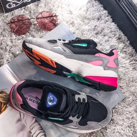 Кроссовки Adidas Falcon Кроссовки Adidas Falcon
