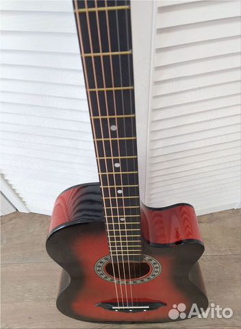 Гитара новая